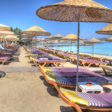 فندق R+ By Çeşme