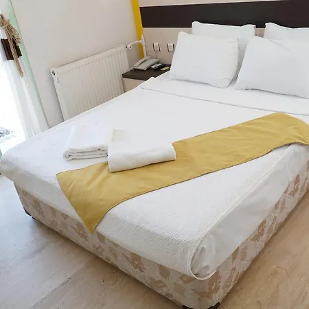 R+ By Otel