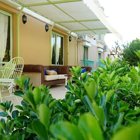 R+ By Otel 2*