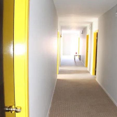 Otel R+ By 2*
